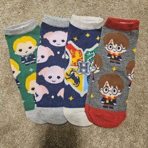 freebie🎈| harry potter socks (unworn)